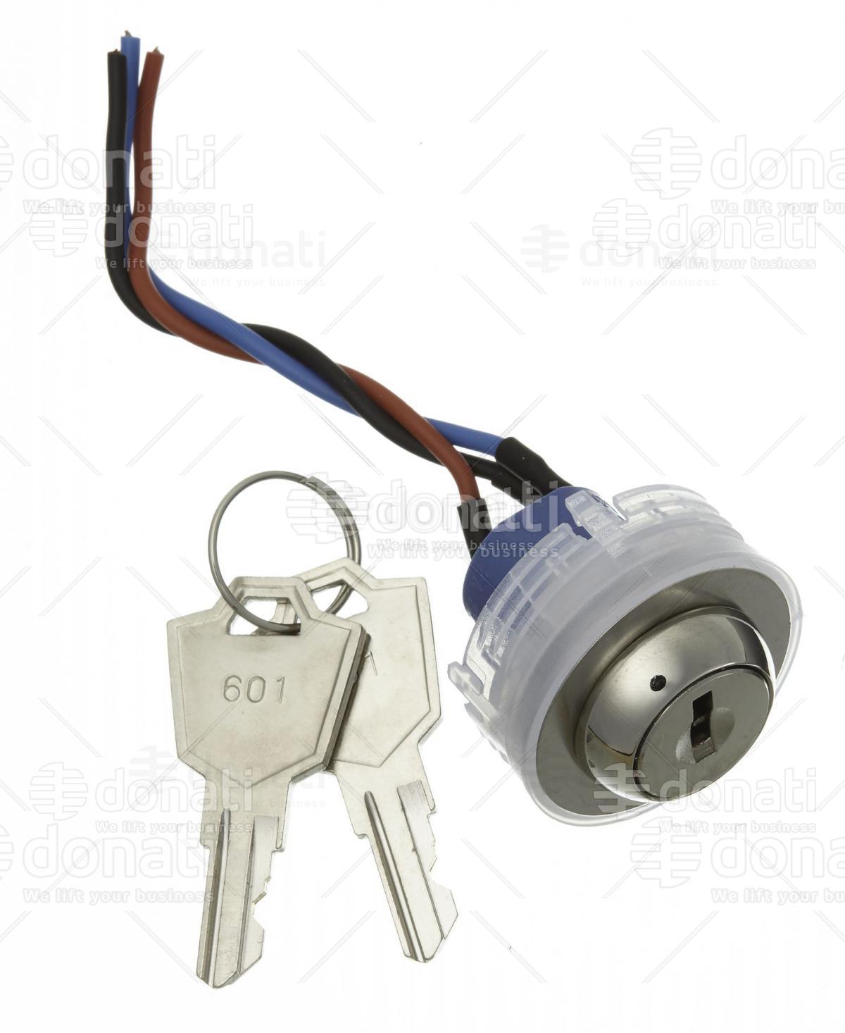 VEGA - Key selector switch with spring return - key-code 602 | Donati image.